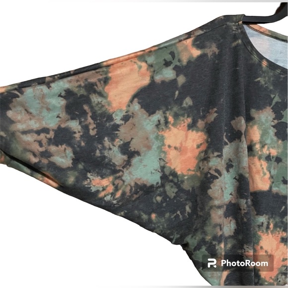 Fantastic Fawn Color Splash Off Shoulder Dolman Sleeve top Sz M - Picture 2 of 10